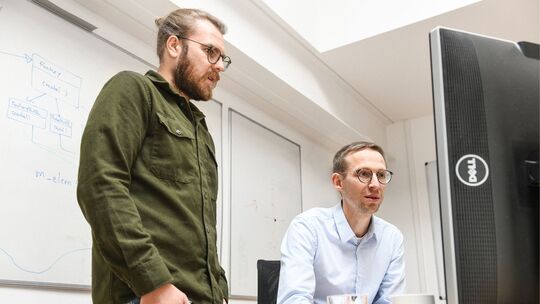 本图片展示了培训 “MXAM高级培训 - 建模规范的选择与配置” 的封面。