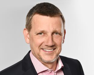 This image shows Hartmut Pohlheim.