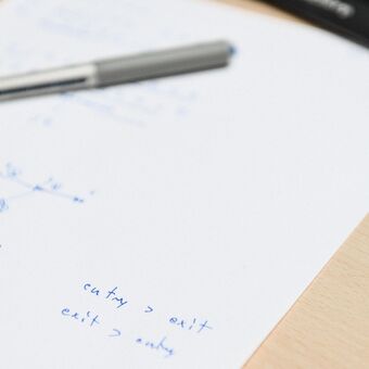 本图片展示了网络研讨会 “常用功能安全分析技术解析” 的封面。